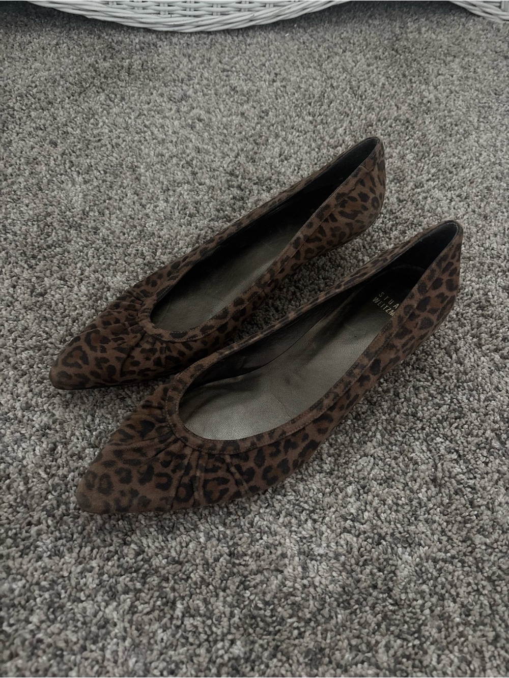 Stuart Meitzman kitten heel Leopard print